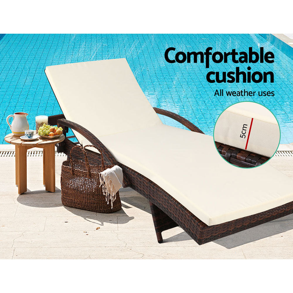 Adjustable Wicker Beach Chair Patio Lounger Brown