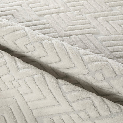 Jacquard Geometric Rug 160x230cm Ivory | HomeAndLiving