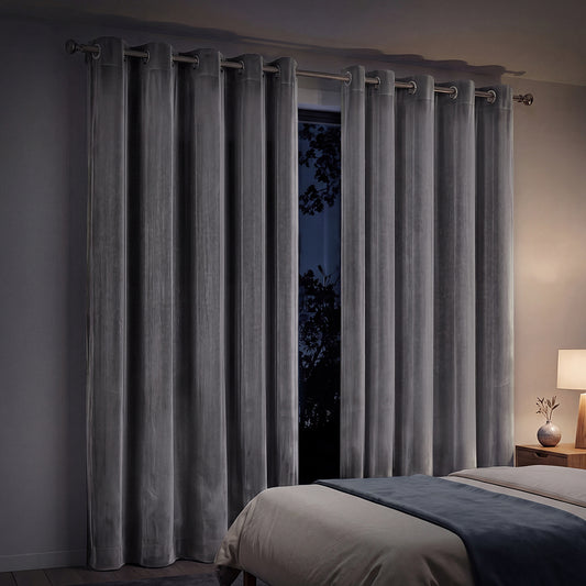 Blackout Curtains 2-Panel Velvet Room Darkening Eyelet Curtains 132x213cm