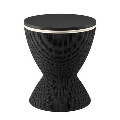 Black table king, rear view