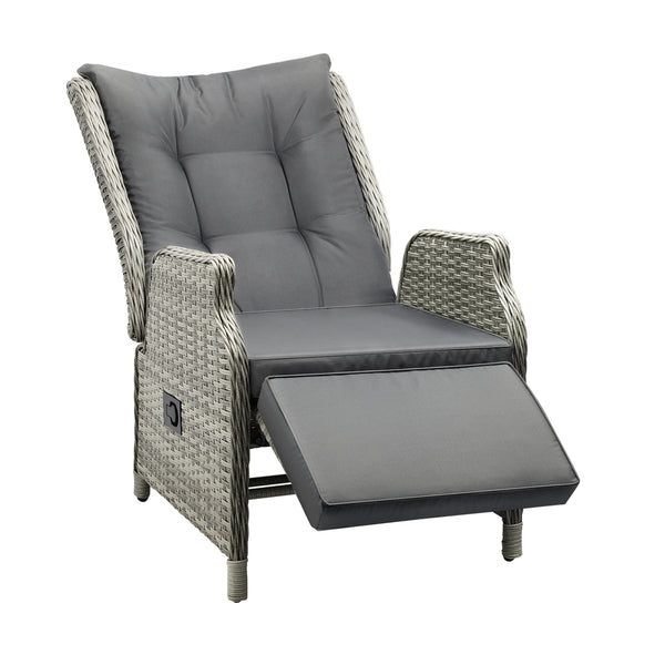  Experience Ultimate Comfort with Our Stylish Beach Chair Recliners-Black\Grey