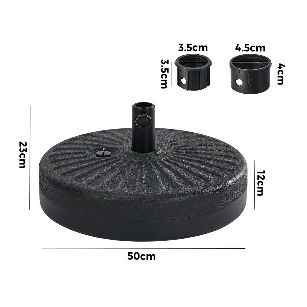 Black capacities 50x50x23cm, in room setting
