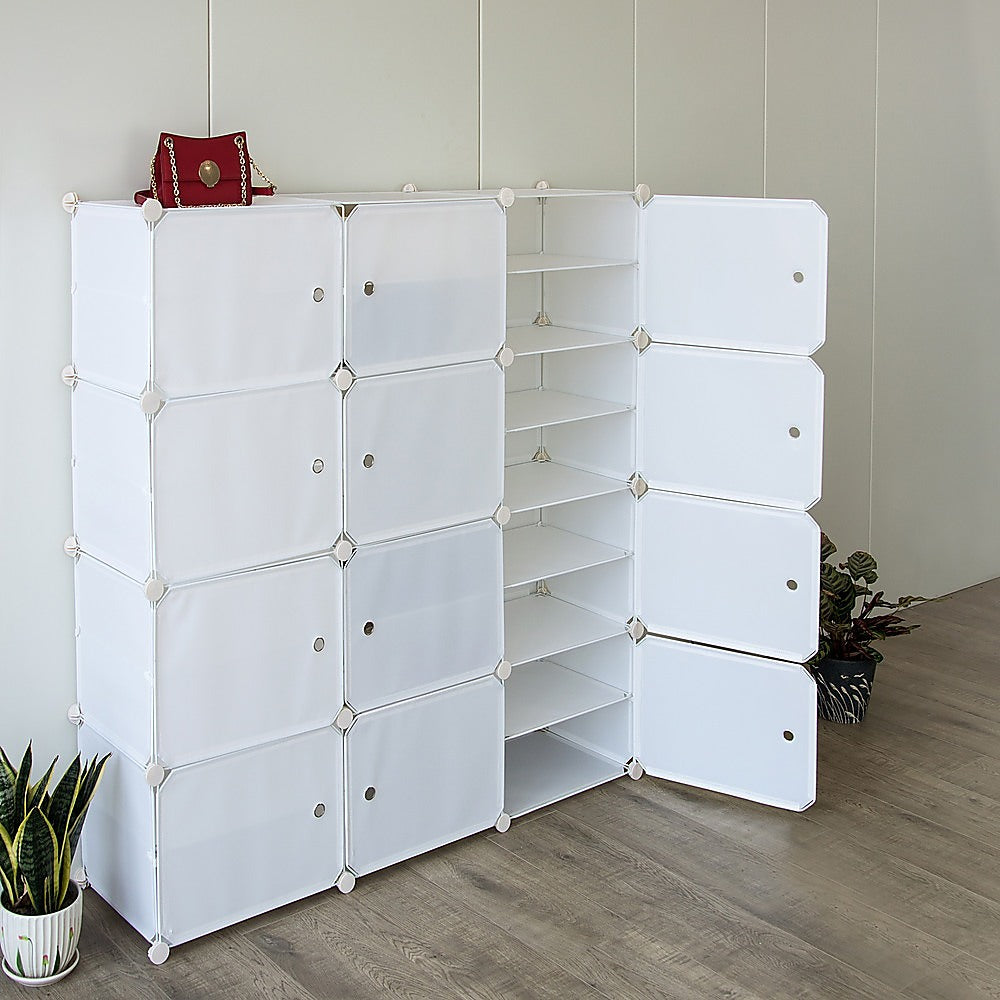 Cube Stack: Portable Shoe Rack