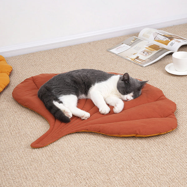  2 Pcs Yellow Leaf-Shaped Pet Sleeping Mat - Durable Dog Floor Pad & Cat Bed