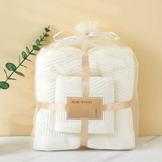 Luxurious Towel Set - Diagonal Stripe Bath & Hand Towels