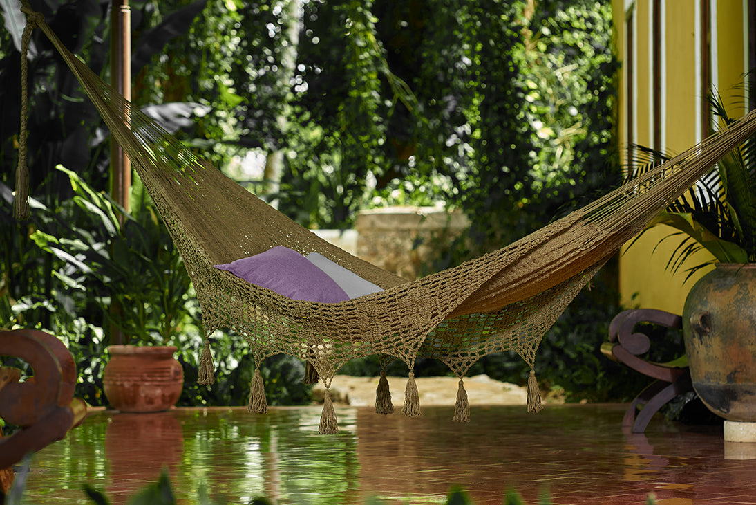 Outdoor Undercover Cotton Hammock King Cedar