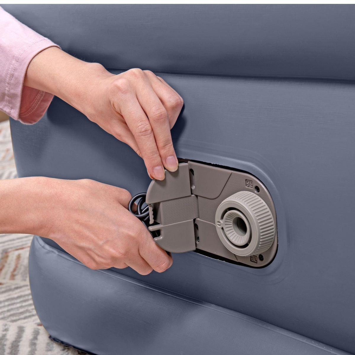 Twin Air Mattress With Built In Pump 97x51cm