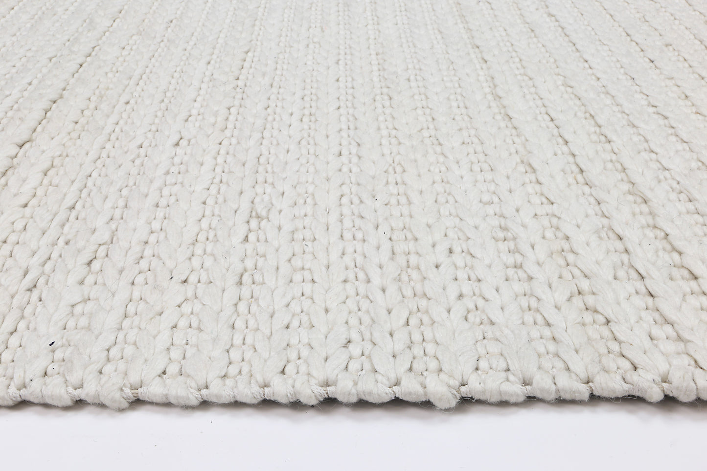 Cue White Wool Blend Rug 160x230cm