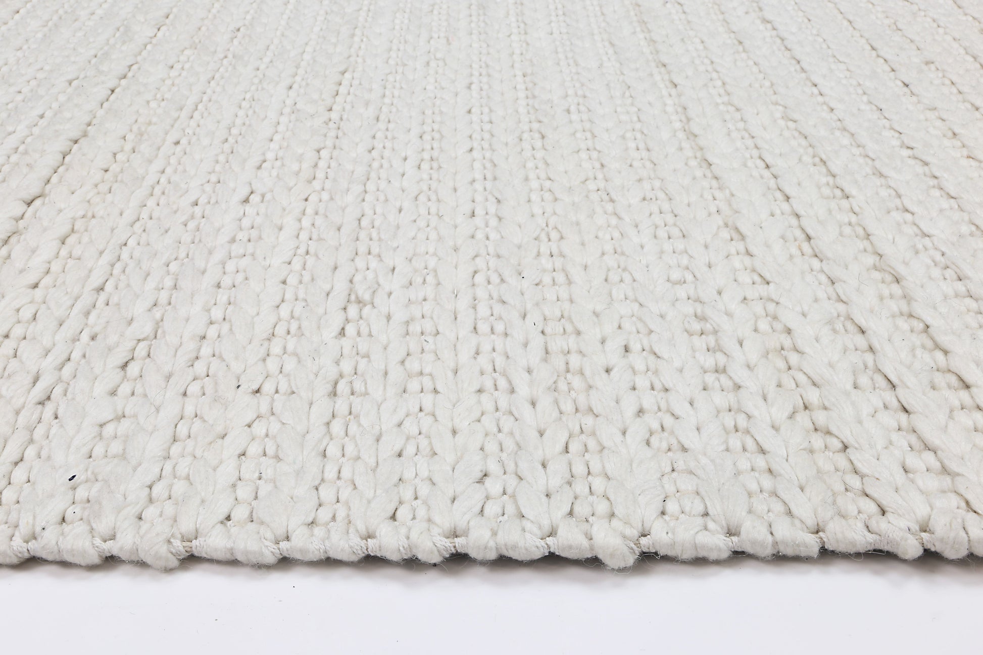 Cue White Wool Blend Rug 160x230cm