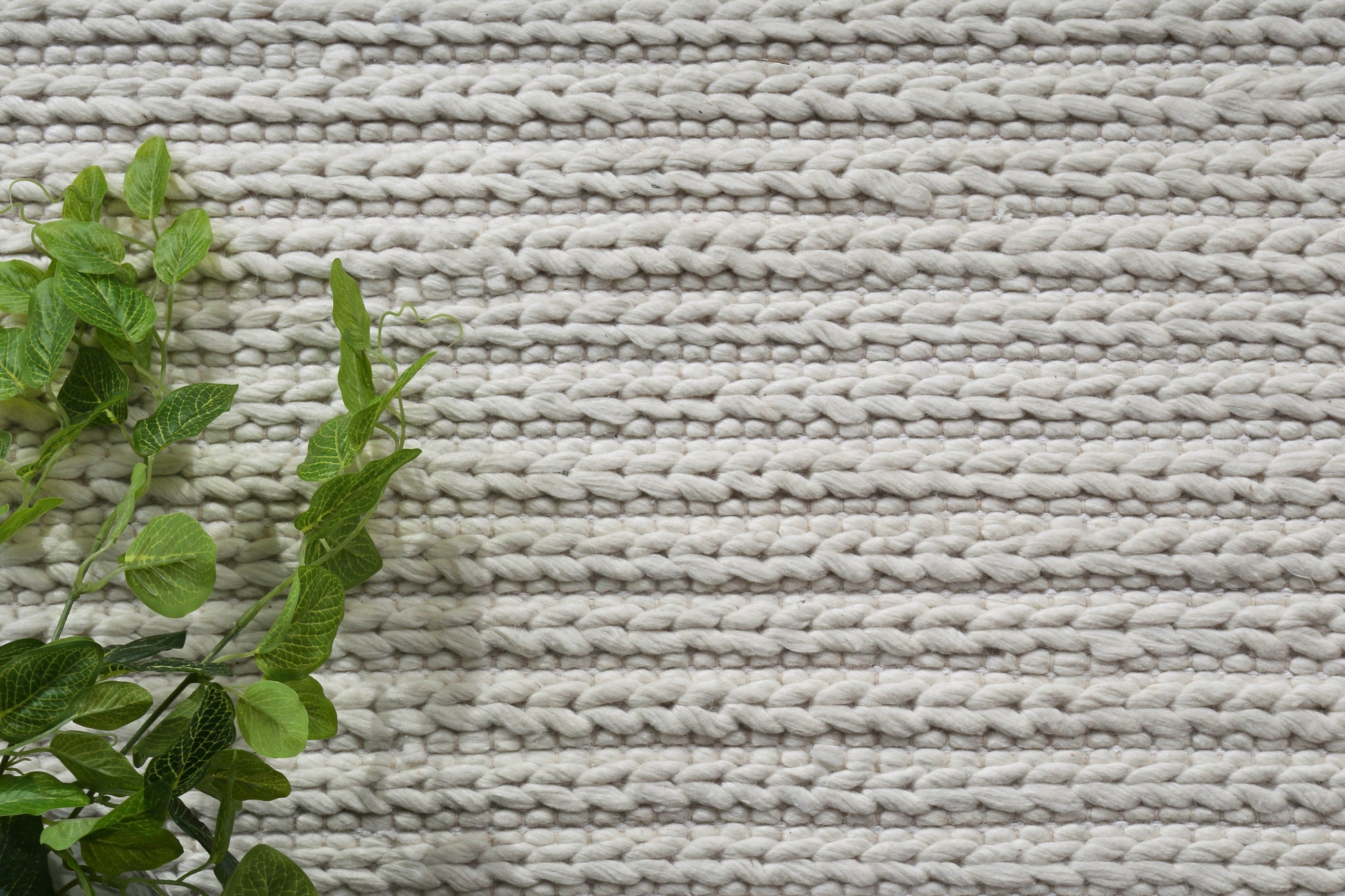Cue White Wool Blend Rug 240x330cm