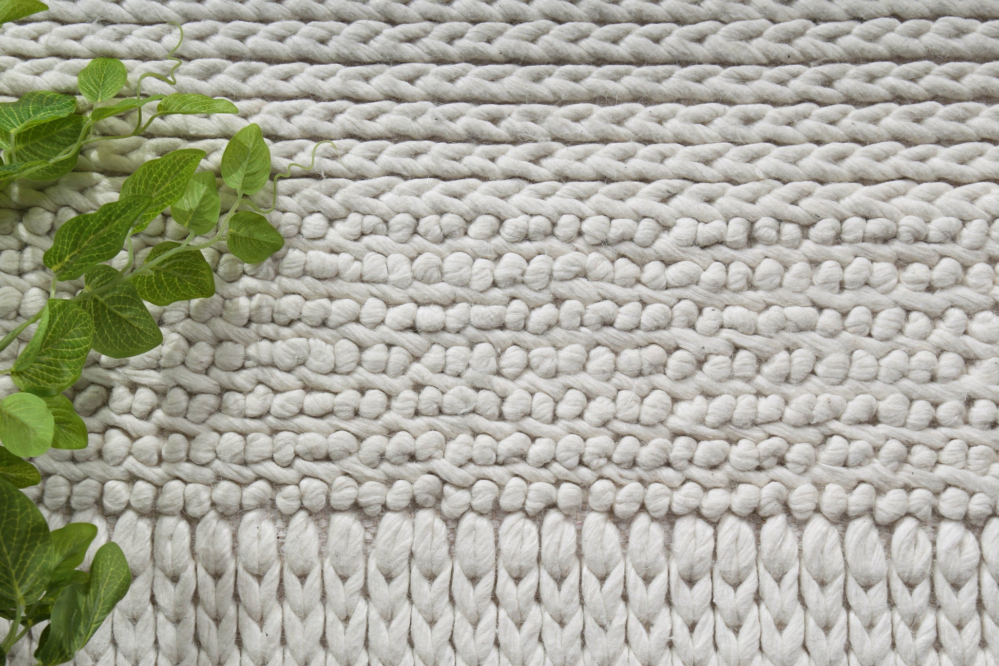 Grace White Wool Blend Rug 240x330cm