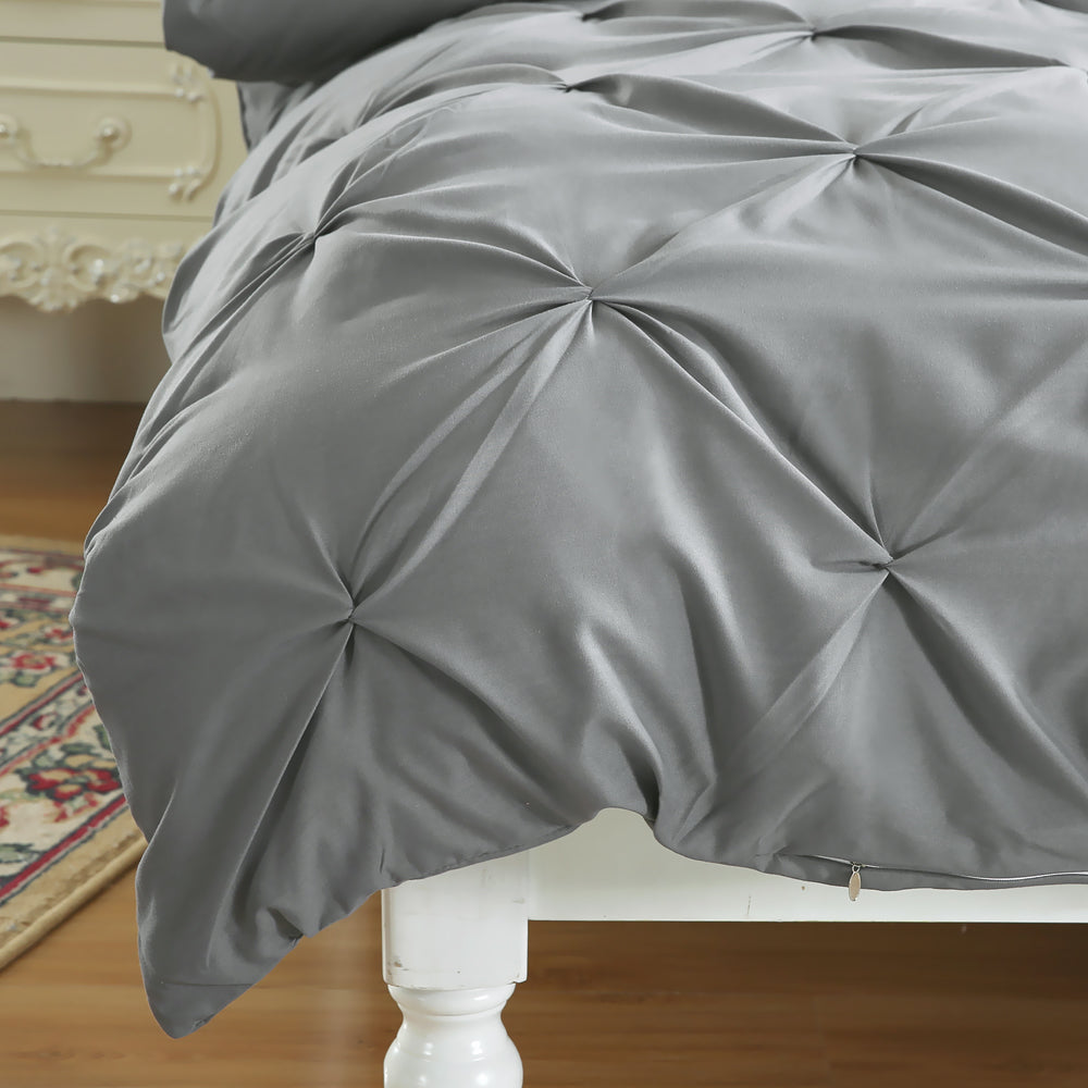Diamond Pintuck Duvet Cover Pillow Case Set in Full Size in Charcoal