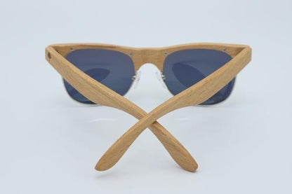 Classic style wood sunglasses