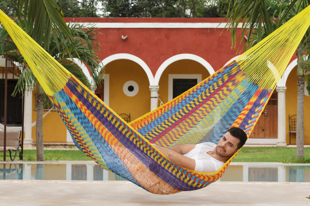 Queen Size Outdoor Cotton Hammock in Confeti
