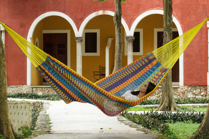 Queen Size Outdoor Cotton Hammock in Confeti